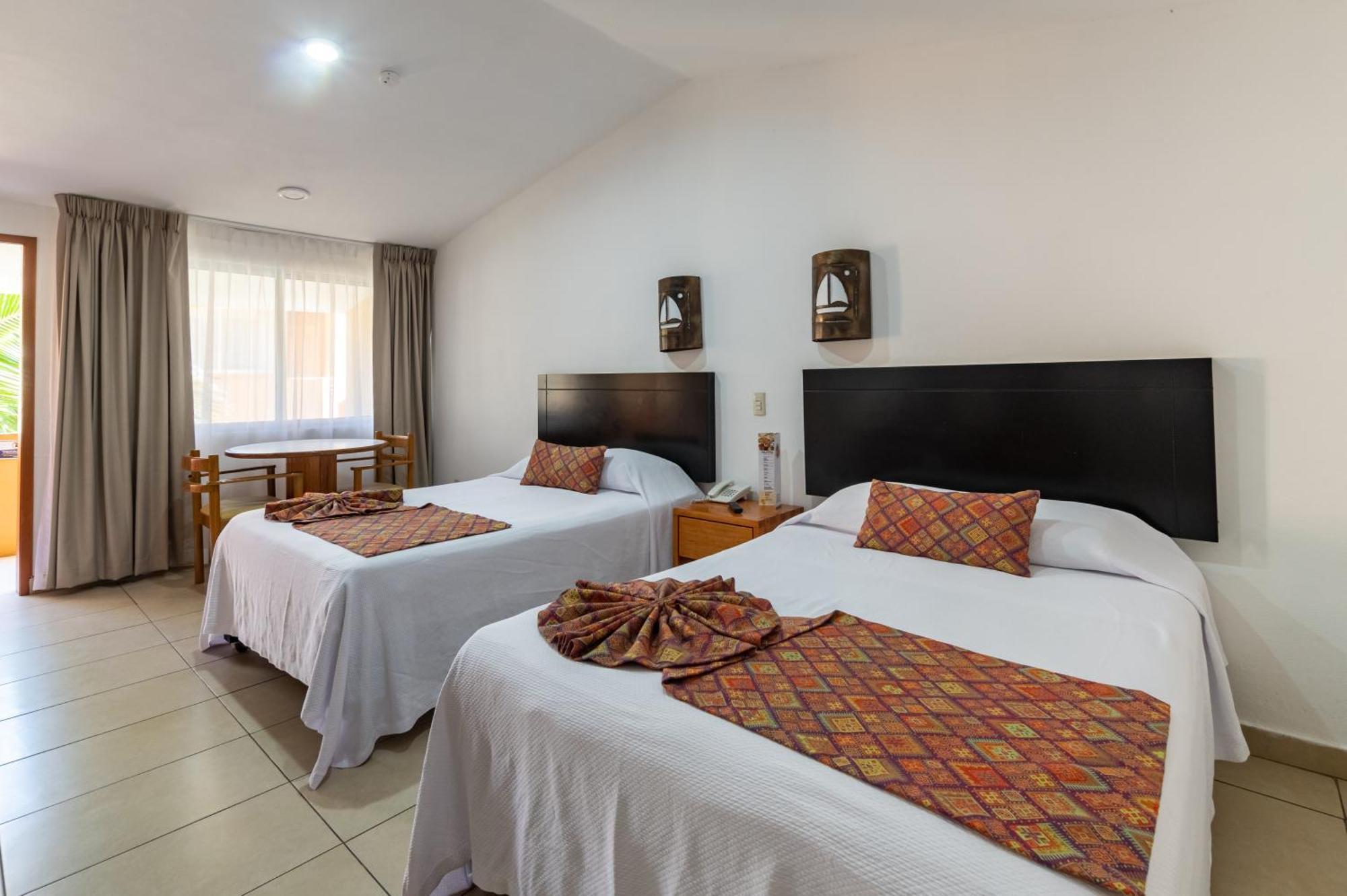 Costa De Oro Beach Hotel Mazatlán Pokoj fotografie