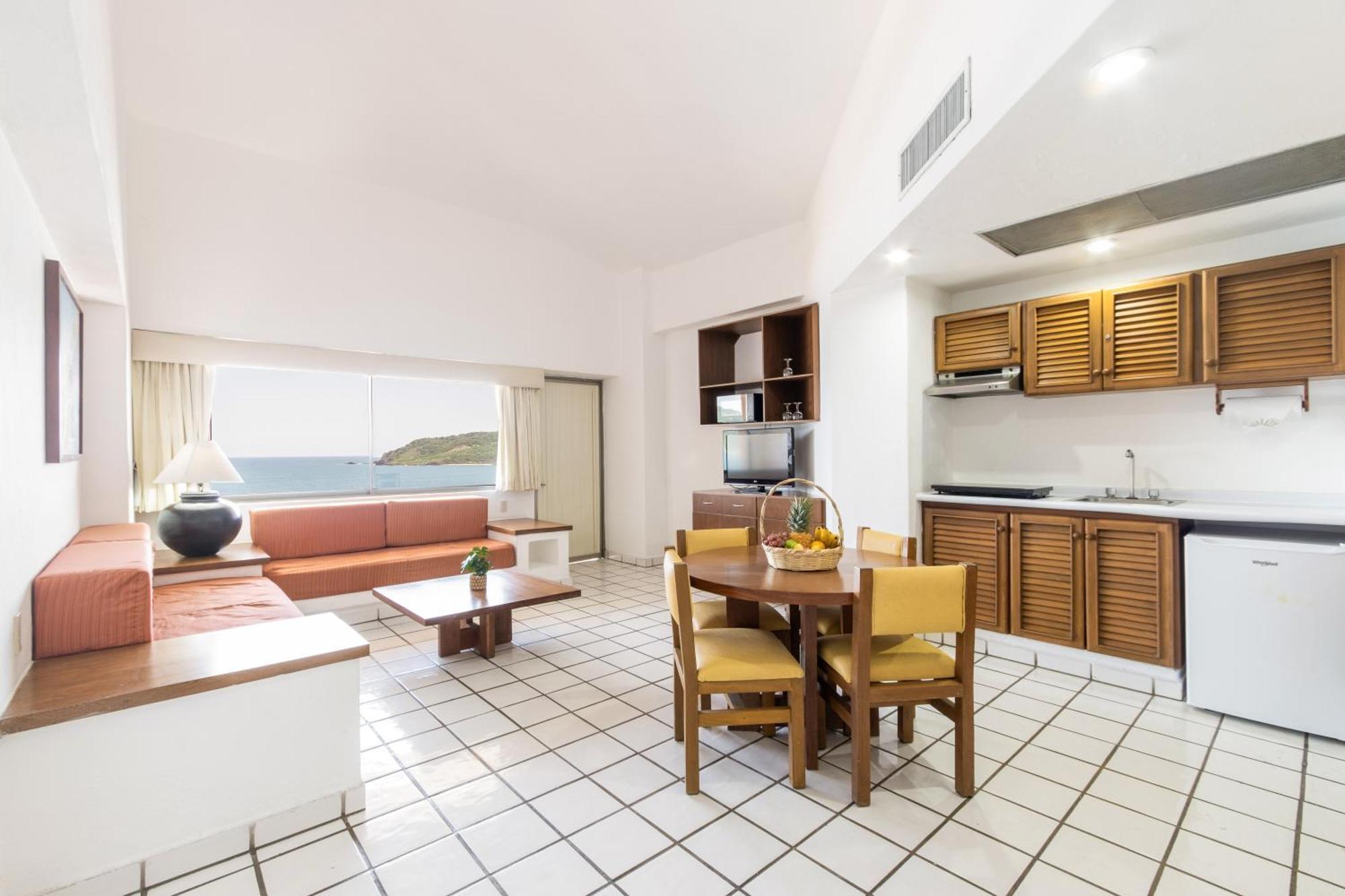 Costa De Oro Beach Hotel Mazatlán Pokoj fotografie
